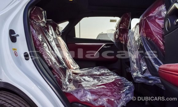 Acheter Import Voiture Lexus RX 300 Blanc à Import - Dubai, Central Acheter Import Voiture Lexus RX 300 Blanc à Import - Dubai, Central