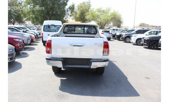 Buy Import Toyota Hilux White Car in Import - Dubai in Central Buy Import Toyota Hilux White Car in Import - Dubai in Central