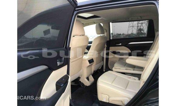 Buy Import Toyota Highlander Black Car in Import - Dubai in Central Buy Import Toyota Highlander Black Car in Import - Dubai in Central