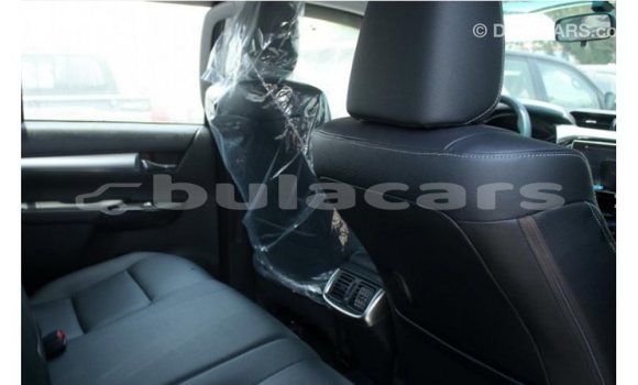 Acheter Import Voiture Abarth 595 Gris à Import - Dubai, Central Acheter Import Voiture Abarth 595 Gris à Import - Dubai, Central