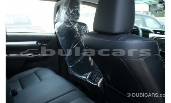 Acheter Import Voiture Abarth 595 Gris à Import - Dubai, Central Acheter Import Voiture Abarth 595 Gris à Import - Dubai, Central