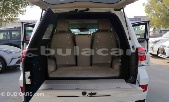 Buy Import Toyota Land Cruiser White Car in Import - Dubai in Central Buy Import Toyota Land Cruiser White Car in Import - Dubai in Central