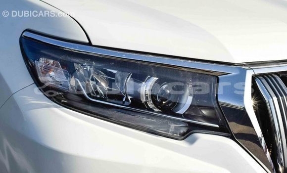 Acheter Import Voiture Toyota Prado Blanc à Import - Dubai, Central Acheter Import Voiture Toyota Prado Blanc à Import - Dubai, Central