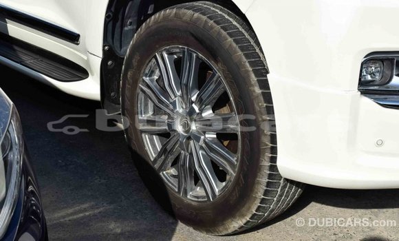 Buy Import Toyota Land Cruiser White Car in Import - Dubai in Central Buy Import Toyota Land Cruiser White Car in Import - Dubai in Central