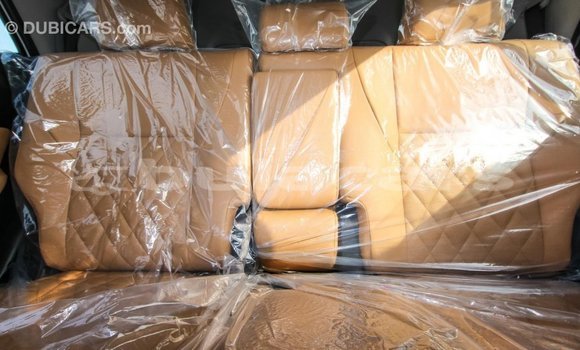 Acheter Import Voiture Toyota Fortuner Blanc à Import - Dubai, Central Acheter Import Voiture Toyota Fortuner Blanc à Import - Dubai, Central