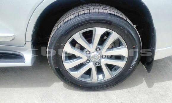 Buy Import Toyota Land Cruiser Grey Car in Import - Dubai in Central Buy Import Toyota Land Cruiser Grey Car in Import - Dubai in Central