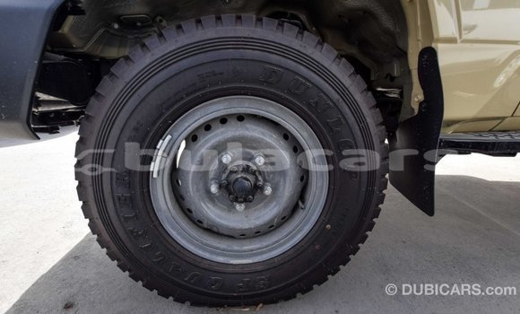 Buy Import Toyota Land Cruiser Beige Car in Import - Dubai in Central Buy Import Toyota Land Cruiser Beige Car in Import - Dubai in Central