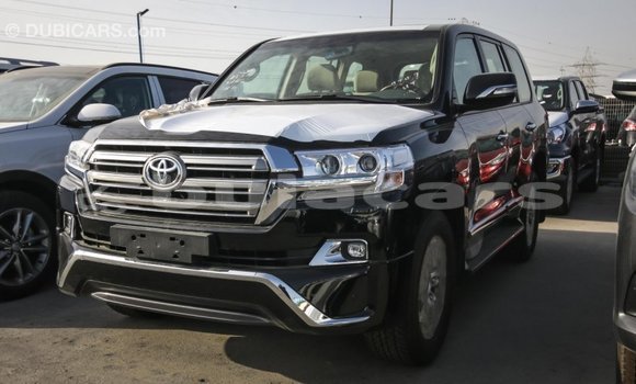 Acheter Import Voiture Toyota Land Cruiser Noir à Import - Dubai, Central Acheter Import Voiture Toyota Land Cruiser Noir à Import - Dubai, Central