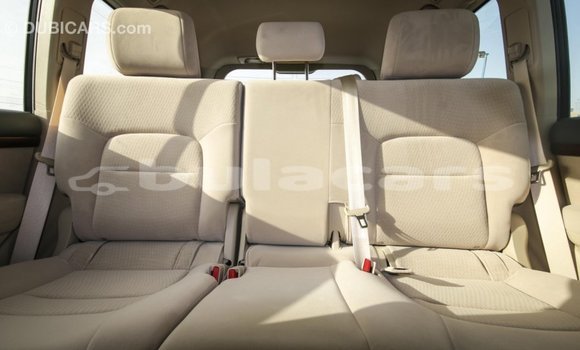 Acheter Import Voiture Toyota Land Cruiser Noir à Import - Dubai, Central Acheter Import Voiture Toyota Land Cruiser Noir à Import - Dubai, Central