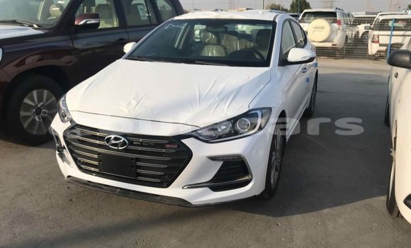 Acheter Import Voiture Hyundai Elantra Blanc à Import - Dubai, Central Acheter Import Voiture Hyundai Elantra Blanc à Import - Dubai, Central