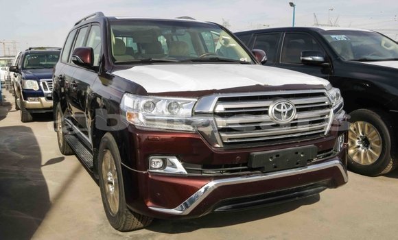 Buy Import Toyota Land Cruiser Other Car in Import - Dubai in Central Buy Import Toyota Land Cruiser Other Car in Import - Dubai in Central