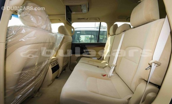 Buy Import Toyota Land Cruiser Other Car in Import - Dubai in Central Buy Import Toyota Land Cruiser Other Car in Import - Dubai in Central