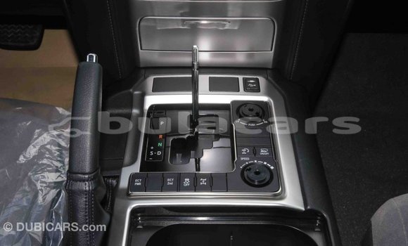 Buy Import Toyota Land Cruiser White Car in Import - Dubai in Central Buy Import Toyota Land Cruiser White Car in Import - Dubai in Central