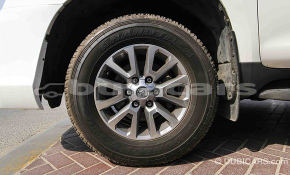 Buy Import Toyota Prado White Car in Import - Dubai in Central Buy Import Toyota Prado White Car in Import - Dubai in Central