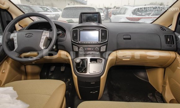 Buy Import Hyundai Accent White Car in Import - Dubai in Central Buy Import Hyundai Accent White Car in Import - Dubai in Central