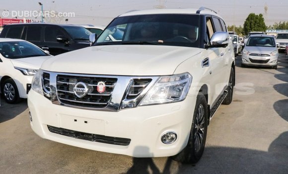 Buy Import Nissan Patrol White Car in Import - Dubai in Central Buy Import Nissan Patrol White Car in Import - Dubai in Central