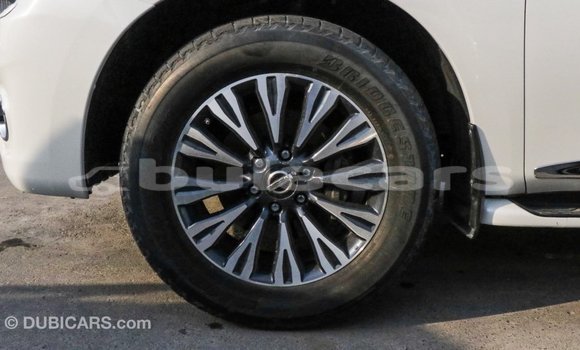 Buy Import Nissan Patrol White Car in Import - Dubai in Central Buy Import Nissan Patrol White Car in Import - Dubai in Central