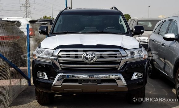 Buy Import Toyota Land Cruiser Black Car in Import - Dubai in Central Buy Import Toyota Land Cruiser Black Car in Import - Dubai in Central