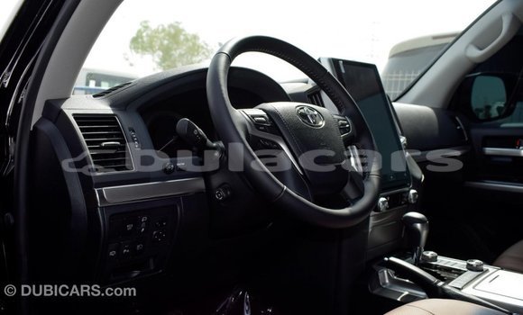 Buy Import Toyota Land Cruiser Black Car in Import - Dubai in Central Buy Import Toyota Land Cruiser Black Car in Import - Dubai in Central