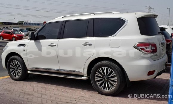 Buy Import Nissan Patrol White Car in Import - Dubai in Central Buy Import Nissan Patrol White Car in Import - Dubai in Central