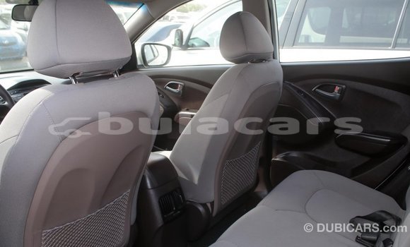 Buy Import Hyundai Tucson Beige Car in Import - Dubai in Central Buy Import Hyundai Tucson Beige Car in Import - Dubai in Central