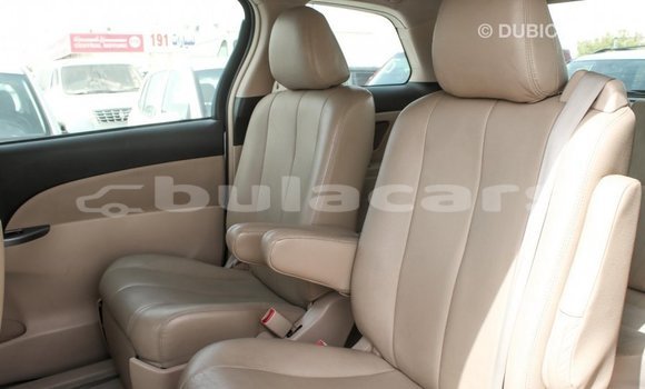 Buy Import Toyota Previa White Car in Import - Dubai in Central Buy Import Toyota Previa White Car in Import - Dubai in Central