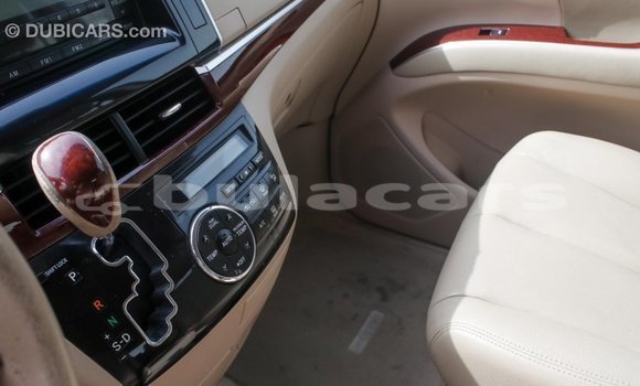 Buy Import Toyota Previa White Car in Import - Dubai in Central Buy Import Toyota Previa White Car in Import - Dubai in Central