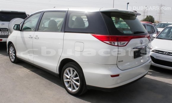 Buy Import Toyota Previa White Car in Import - Dubai in Central Buy Import Toyota Previa White Car in Import - Dubai in Central