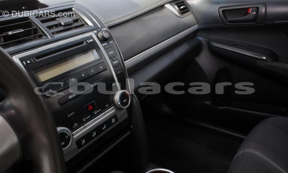 Buy Import Toyota Camry White Car in Import - Dubai in Central Buy Import Toyota Camry White Car in Import - Dubai in Central