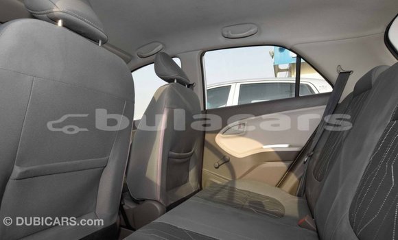 Buy Import Kia Picanto White Car in Import - Dubai in Central Buy Import Kia Picanto White Car in Import - Dubai in Central