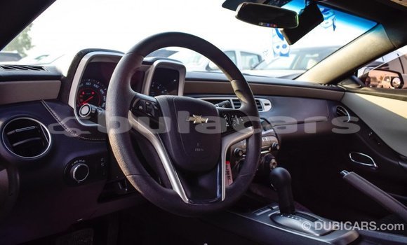 Acheter Import Voiture Chevrolet Camaro Gris à Import - Dubai, Central Acheter Import Voiture Chevrolet Camaro Gris à Import - Dubai, Central