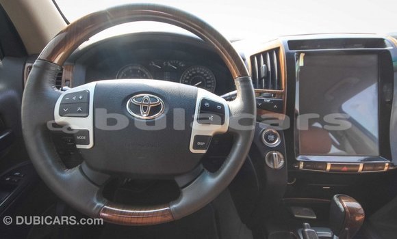 Buy Import Toyota Land Cruiser Brown Car in Import - Dubai in Central Buy Import Toyota Land Cruiser Brown Car in Import - Dubai in Central