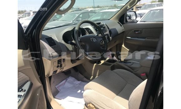 Buy Import Toyota Fortuner Black Car in Import - Dubai in Central Buy Import Toyota Fortuner Black Car in Import - Dubai in Central
