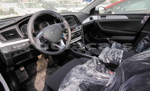 Acheter Import Voiture Hyundai Sonata Blanc à Import - Dubai, Central Acheter Import Voiture Hyundai Sonata Blanc à Import - Dubai, Central