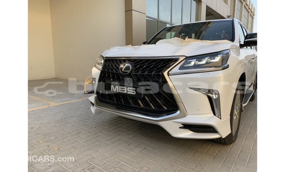 Buy Import Lexus LX White Car in Import - Dubai in Central Buy Import Lexus LX White Car in Import - Dubai in Central
