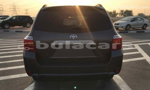 Buy Import Toyota Highlander Grey Car in Import - Dubai in Central Buy Import Toyota Highlander Grey Car in Import - Dubai in Central