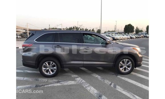 Buy Import Toyota Highlander Grey Car in Import - Dubai in Central Buy Import Toyota Highlander Grey Car in Import - Dubai in Central