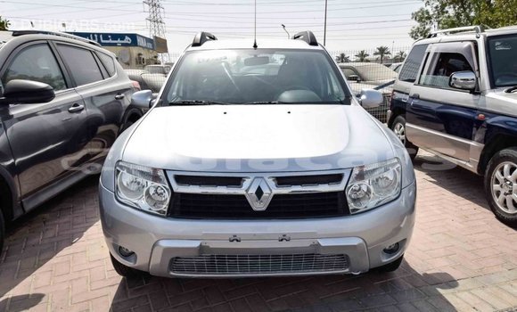 Acheter Import Voiture Renault Duster Gris à Import - Dubai, Central Acheter Import Voiture Renault Duster Gris à Import - Dubai, Central