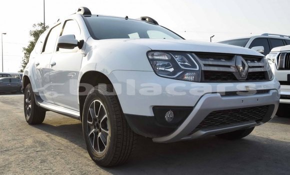 Acheter Import Voiture Renault Duster Blanc à Import - Dubai, Central