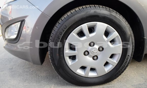 Buy Import Hyundai i20 Grey Car in Import - Dubai in Central Buy Import Hyundai i20 Grey Car in Import - Dubai in Central