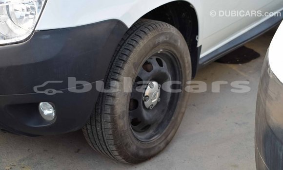 Buy Import Renault Duster White Car in Import - Dubai in Central Buy Import Renault Duster White Car in Import - Dubai in Central