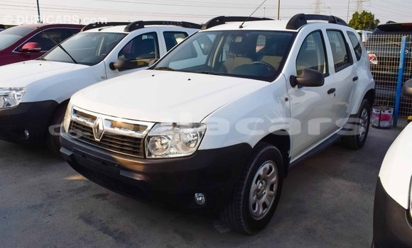 Buy Import Renault Duster White Car in Import - Dubai in Central Buy Import Renault Duster White Car in Import - Dubai in Central
