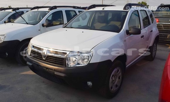 Buy Import Renault Duster White Car in Import - Dubai in Central Buy Import Renault Duster White Car in Import - Dubai in Central