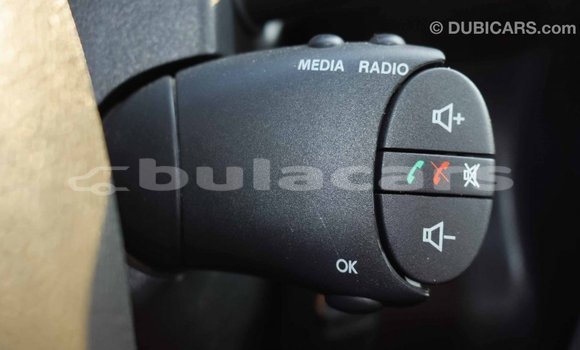 Buy Import Renault Duster White Car in Import - Dubai in Central Buy Import Renault Duster White Car in Import - Dubai in Central