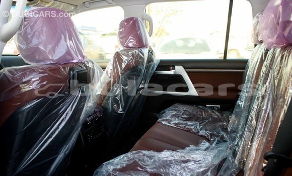 Buy Import Toyota Land Cruiser Black Car in Import - Dubai in Central Buy Import Toyota Land Cruiser Black Car in Import - Dubai in Central