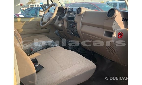 Buy Import Toyota Land Cruiser Beige Car in Import - Dubai in Central Buy Import Toyota Land Cruiser Beige Car in Import - Dubai in Central