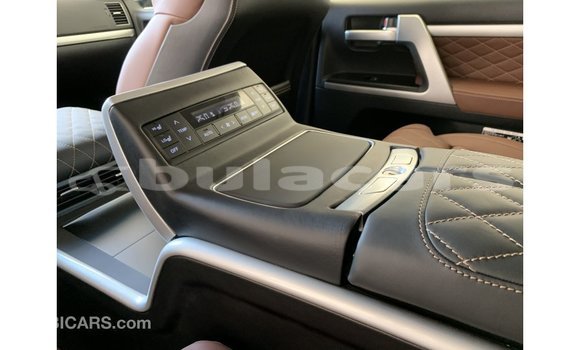 Buy Import Toyota Land Cruiser Black Car in Import - Dubai in Central Buy Import Toyota Land Cruiser Black Car in Import - Dubai in Central