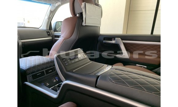 Buy Import Toyota Land Cruiser Black Car in Import - Dubai in Central Buy Import Toyota Land Cruiser Black Car in Import - Dubai in Central