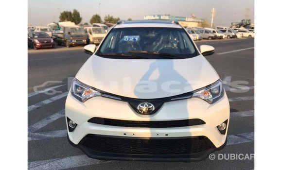 Buy Import Toyota 4Runner White Car in Import - Dubai in Central Buy Import Toyota 4Runner White Car in Import - Dubai in Central
