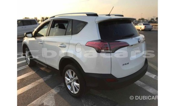 Buy Import Toyota 4Runner White Car in Import - Dubai in Central Buy Import Toyota 4Runner White Car in Import - Dubai in Central